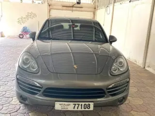 2014 Porsche Cayenne in Dubai used car