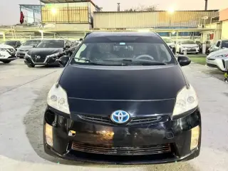 2010 Toyota Prius in Sharjah used car