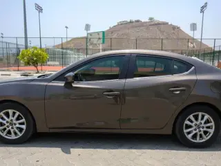2018 Mazda 3 in Dubai used car