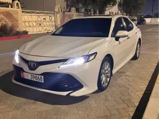 2019 Toyota Camry in Abu Dhabi used car