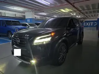 2022 Nissan Pathfinder في Dubai سيارة مستعملة