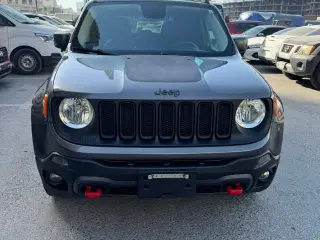 2020 Jeep Renegade في Dubai سيارة مستعملة