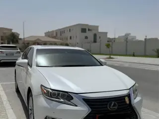 2016 Lexus ES in Abu Dhabi used car