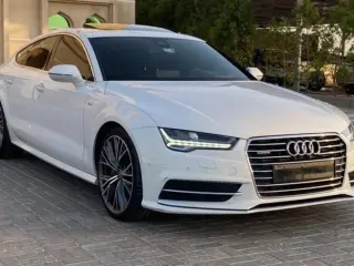 2016 Audi A7 في Dubai سيارة مستعملة