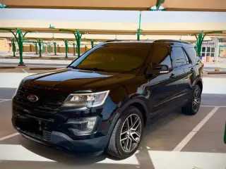 2016 Ford Explorer in Dubai used car