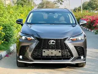 2022 Lexus NX في Dubai سيارة مستعملة