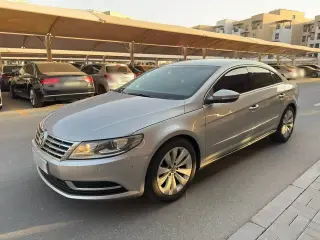 2015 Volkswagen CC في Dubai سيارة مستعملة
