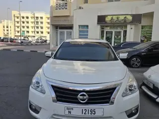 2015 Nissan Altima in Dubai used car