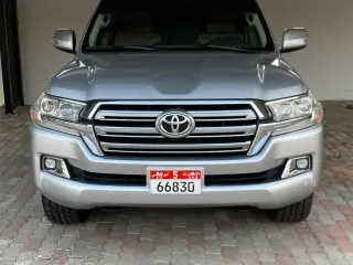 2017 Toyota Land Cruiser in Abu Dhabi used car