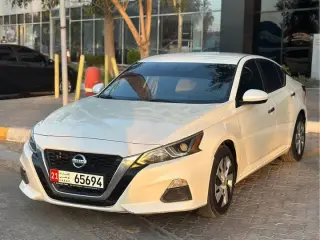 2019 Nissan Altima in Abu Dhabi used car