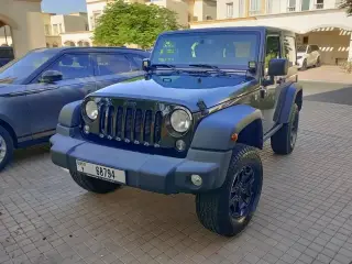 2018 Jeep Wrangler في Dubai سيارة مستعملة