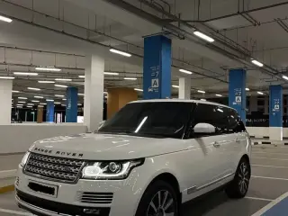 2015 Land Rover Range Rover in Sharjah used car