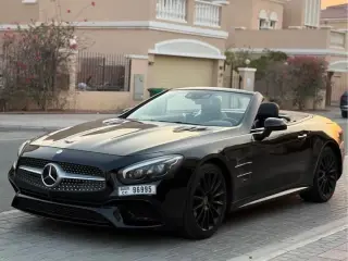 2017 Mercedes-Benz SL في Dubai سيارة مستعملة
