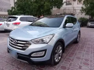 2013 Hyundai Santa Fe in Sharjah used car