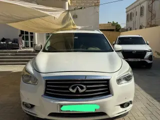 2013 Infiniti JX35 in Abu Dhabi used car