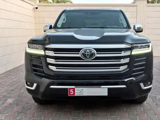 2023 Toyota Land Cruiser in Dubai used car