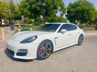 2013 Porsche Panamera في Dubai سيارة مستعملة