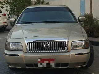 2010 Mercury Grand Marquis in Ajman used car