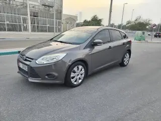 2013 Ford Focus في Abu Dhabi سيارة مستعملة
