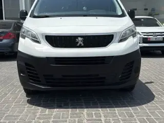 2018 Peugeot Expert in Abu Dhabi used car