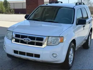 2012 Ford Escape في Dubai سيارة مستعملة