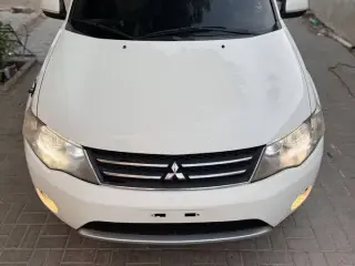 2009 Mitsubishi Outlander in Dubai used car