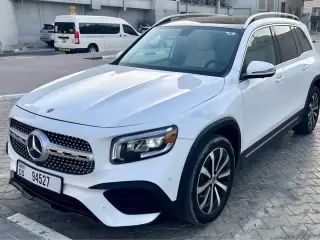 2023 Mercedes-Benz GLB في Dubai سيارة مستعملة