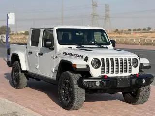 2023 Jeep Gladiator في Dubai سيارة مستعملة