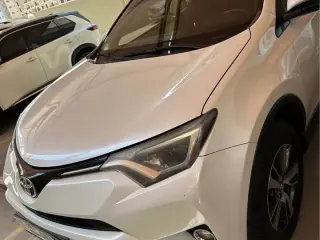 2017 Toyota Rav4 in Dubai used car