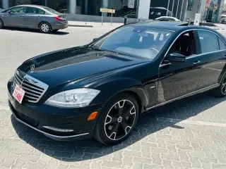 2012 Mercedes-Benz S-Class في Sharjah سيارة مستعملة