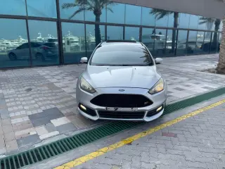 2016 Ford Focus في Dubai سيارة مستعملة