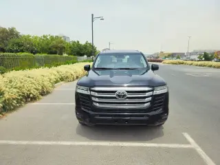 2022 Toyota Land Cruiser in Dubai used car