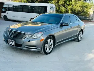 2011 Mercedes-Benz E-Class في Dubai سيارة مستعملة
