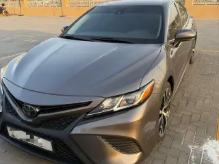 2019 Toyota Camry in Dubai used car