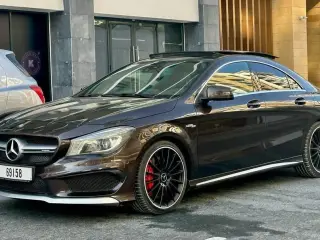 2015 Mercedes-Benz CLA في Dubai سيارة مستعملة