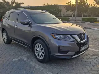 2017 Nissan Rogue in Dubai used car