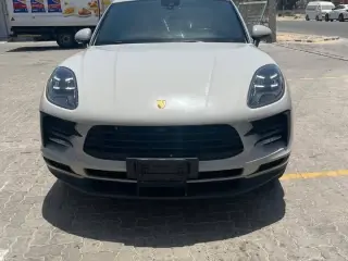 2021 Porsche Macan في Dubai سيارة مستعملة