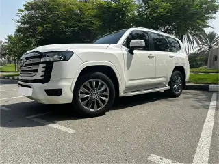 2022 Toyota Land Cruiser in Dubai used car