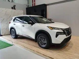 2024 Nissan Rogue in Dubai used car