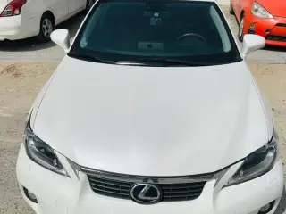 2012 Lexus CT200H in Sharjah used car