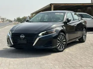 2024 Nissan Altima in Dubai used car