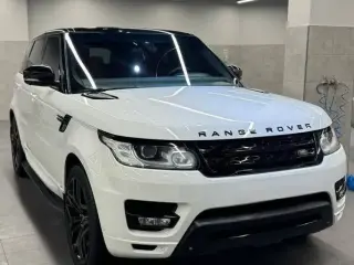 2014 Land Rover Range Rover Sport in Dubai used car