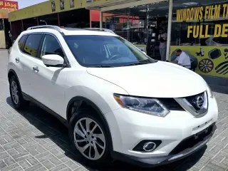 2015 Nissan Rogue in Dubai used car