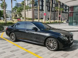 2019 Mercedes-Benz E-Class في Dubai سيارة مستعملة