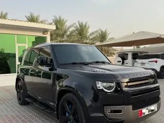 2023 Land Rover Defender in Abu Dhabi used car