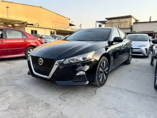 2022 Nissan Altima in Abu Dhabi used car