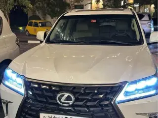2010 Lexus LX 570 in Sharjah used car
