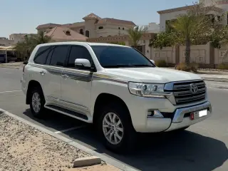 2016 Toyota Land Cruiser in Abu Dhabi used car