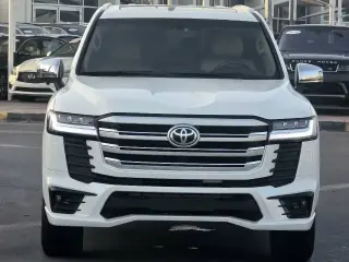 2011 Toyota Land Cruiser in Dubai used car