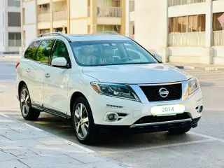 2014 Nissan Pathfinder في Al Ain سيارة مستعملة